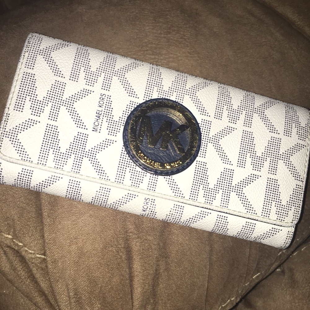 Michael Kors wallet